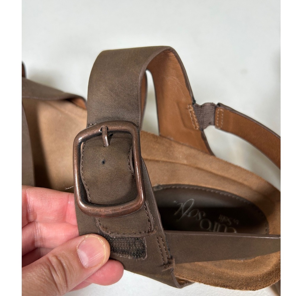 EuroSoft Hampton Sandals Women's 9.5M Brown Strappy Buckle Comfort Shoes - Picture 4 of 9